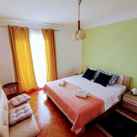 לינה וארוחת בוקר 